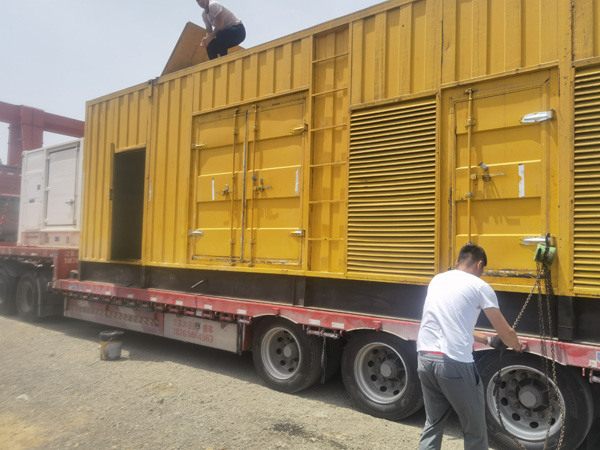 清溪镇发电机出租100KW发电机需要什么规格的电缆线？